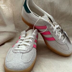 Adidas Gazelle Indoor shoes w/white, off white & lucid pink color, size 7.5
